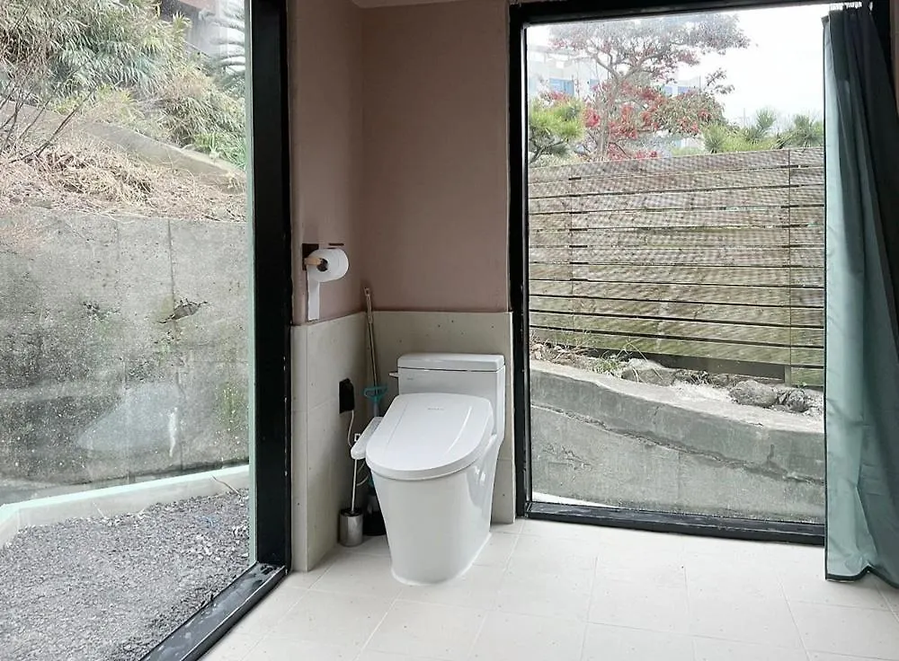 Jeju Aewol Enoch Pool Villa Gasthuis